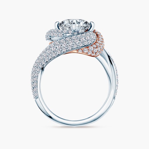 Pierścionek Savicki: dwukolorowe złoto, diamenty